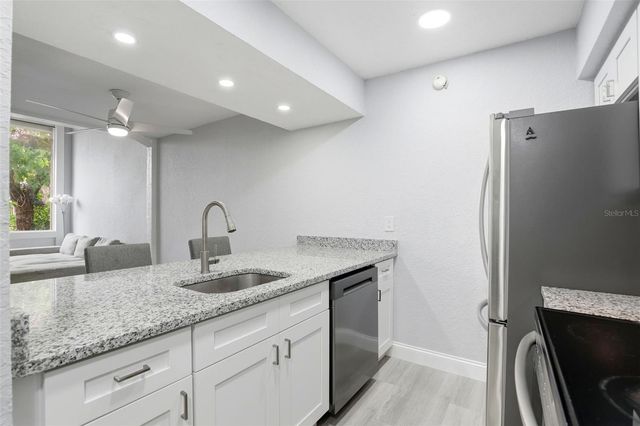 5846 PEREGRINE B12, Orlando, FL 32819