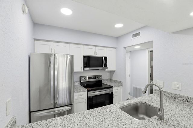 5846 PEREGRINE B12, Orlando, FL 32819