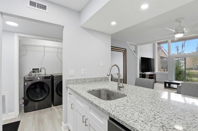 5846 PEREGRINE B12, Orlando, FL 32819