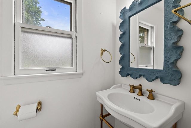 7300 S 92nd STREET, Franklin, WI 53132