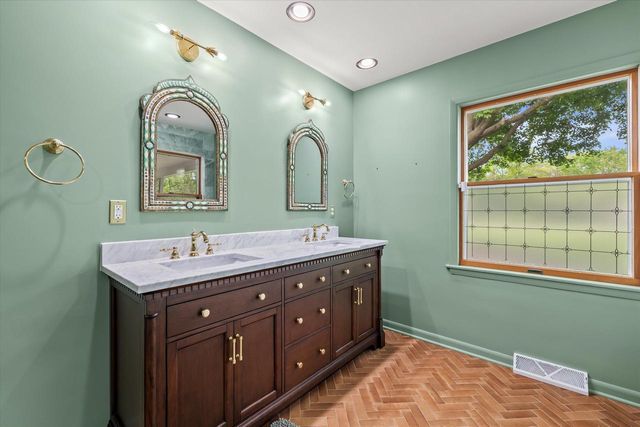 7300 S 92nd STREET, Franklin, WI 53132