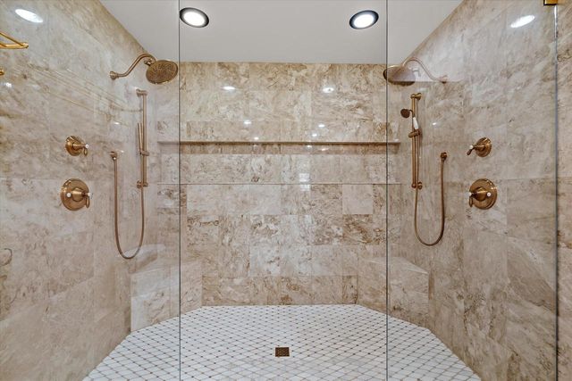 7300 S 92nd STREET, Franklin, WI 53132