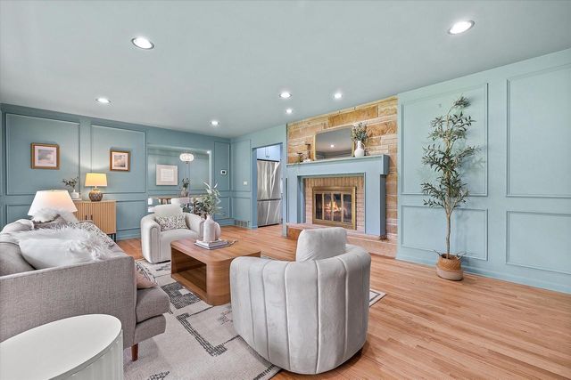 7300 S 92nd STREET, Franklin, WI 53132