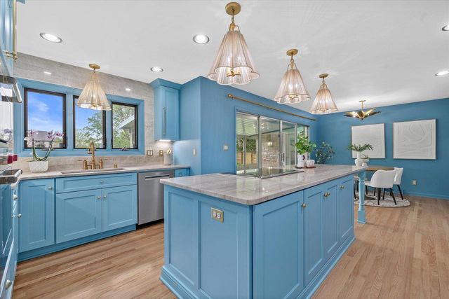 7300 S 92nd STREET, Franklin, WI 53132