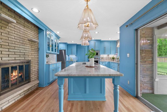 7300 S 92nd STREET, Franklin, WI 53132