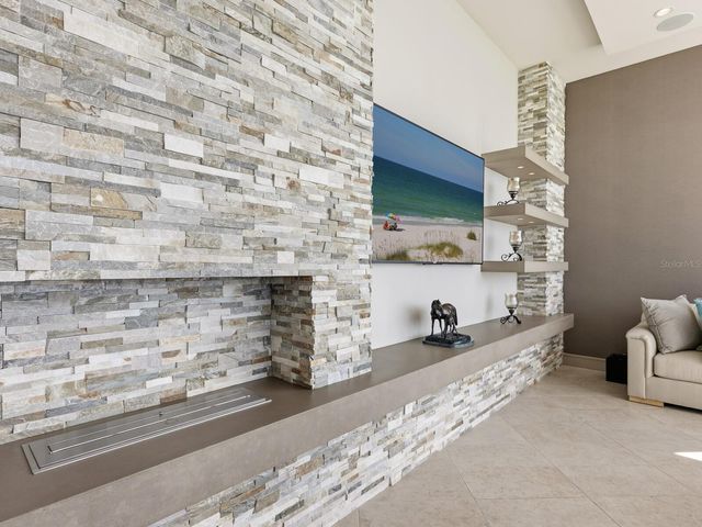 655 LONGBOAT CLUB ROAD 1PH, Longboat Key, FL 34228