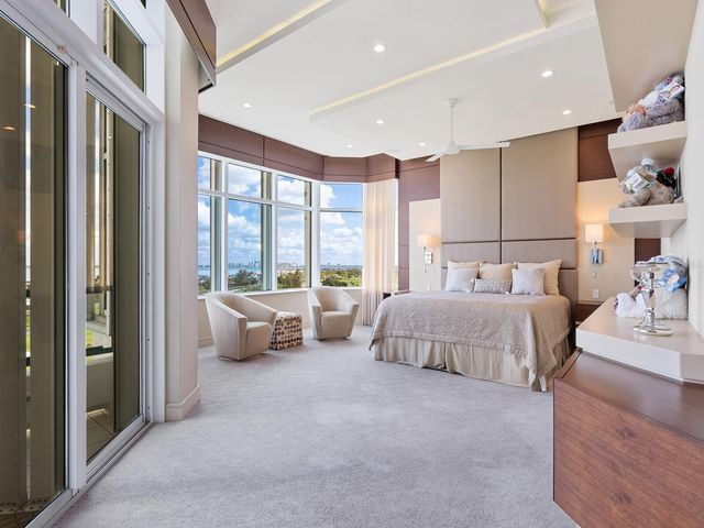 655 LONGBOAT CLUB ROAD 1PH, Longboat Key, FL 34228