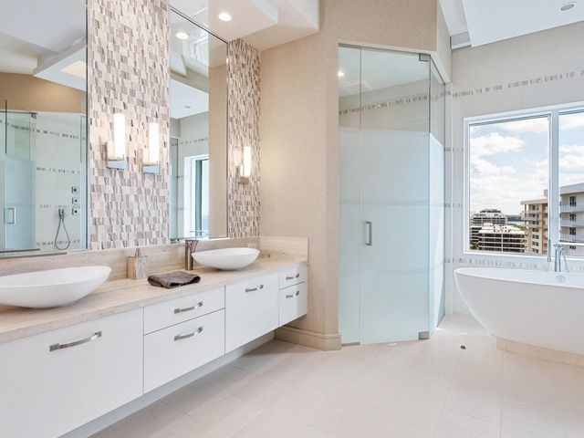 655 LONGBOAT CLUB ROAD 1PH, Longboat Key, FL 34228