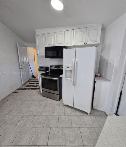 1189 N TAMIAMI TRL H, Fort Myers, FL 33093