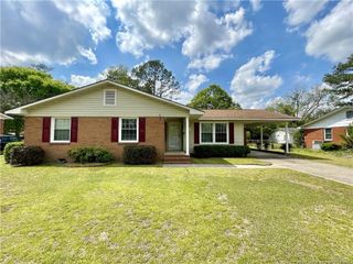 1414 Berkshire Road, Fayetteville, NC 28304