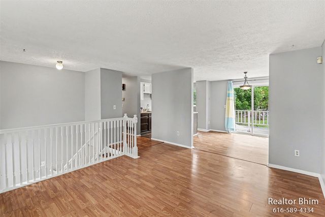 6007 Rockingham Drive, Lansing, MI 48911