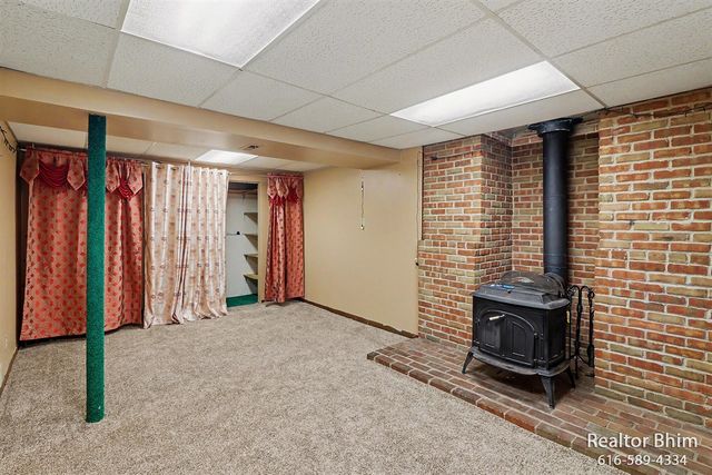6007 Rockingham Drive, Lansing, MI 48911