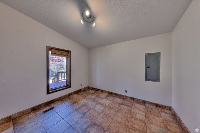 423 AMBER LN, Castle Valley, UT 84532