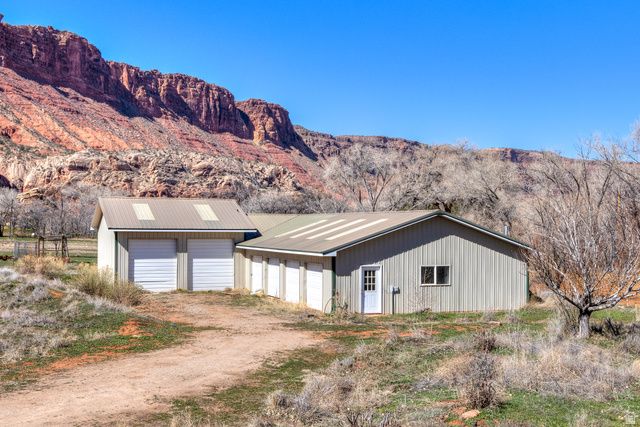 423 AMBER LN, Castle Valley, UT 84532