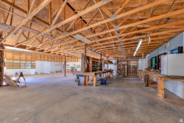 423 AMBER LN, Castle Valley, UT 84532