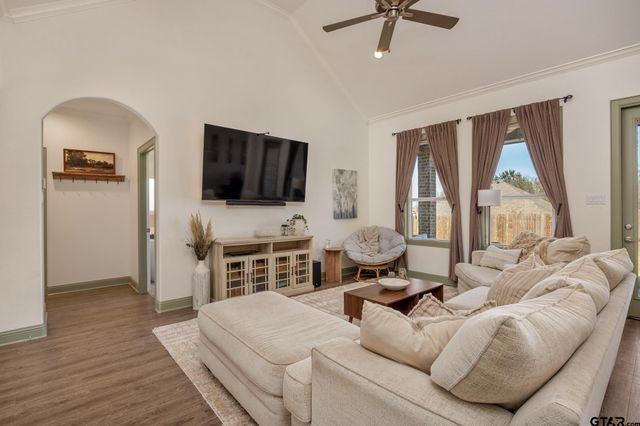 994 County Road 3504, Bullard, TX 75757