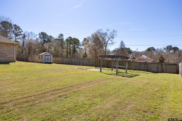 994 County Road 3504, Bullard, TX 75757