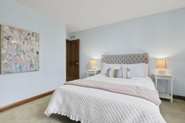 2252 Sedgwick Drive, Columbus, OH 43220