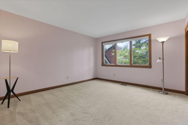 2252 Sedgwick Drive, Columbus, OH 43220