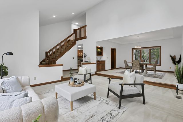 2252 Sedgwick Drive, Columbus, OH 43220