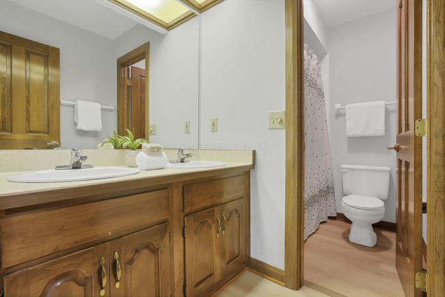 2252 Sedgwick Drive, Columbus, OH 43220