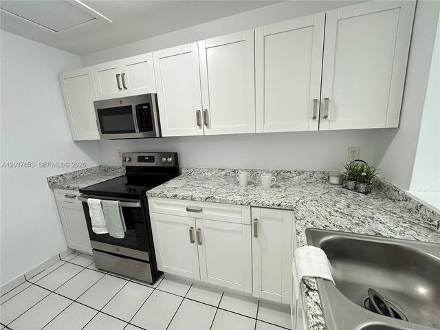 15332 SW 72nd St 6-22, Miami, FL 33193
