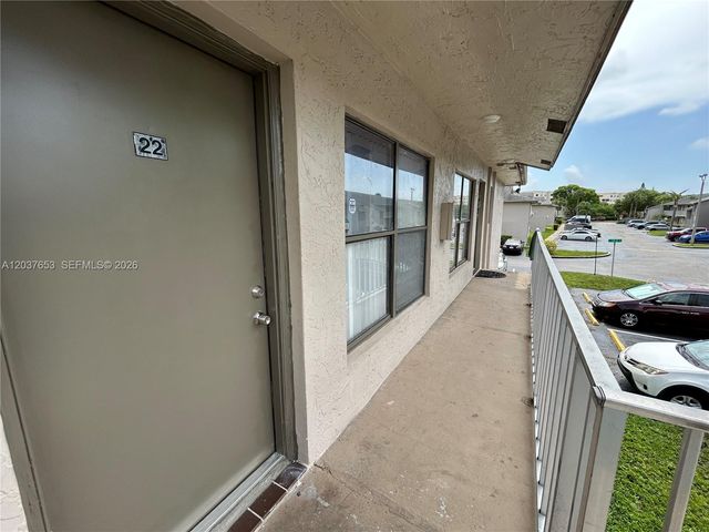 15332 SW 72nd St 6-22, Miami, FL 33193
