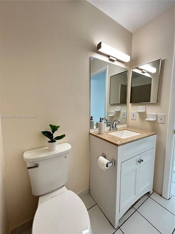 15332 SW 72nd St 6-22, Miami, FL 33193