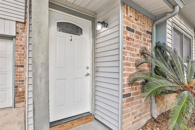 28603 Lochlevan Court, Huffman, TX 77336