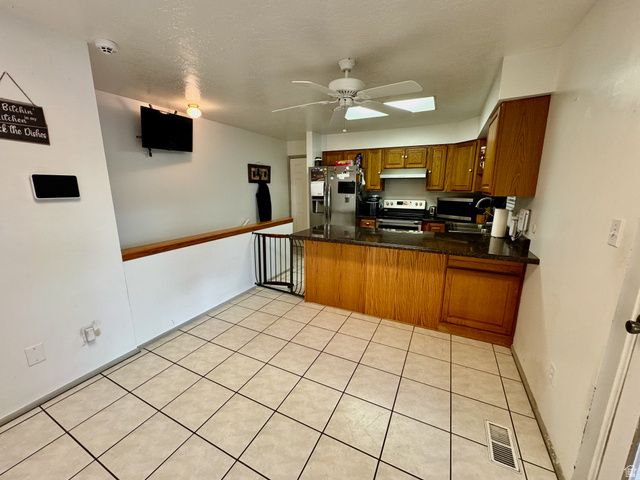 2581 W 5000 S, Roy, UT 84067