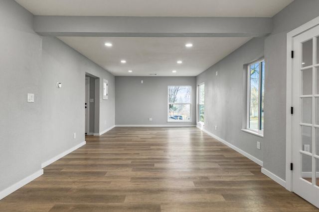 1545 N Eldorado Avenue, Klamath Falls, OR 97601