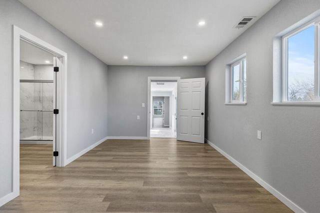 1545 N Eldorado Avenue, Klamath Falls, OR 97601