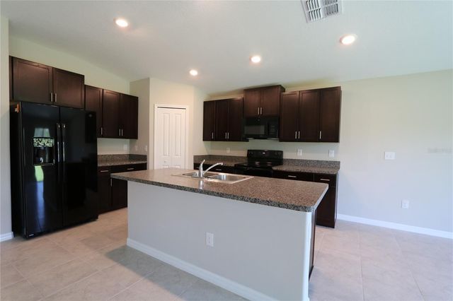 7154 SAMUEL IVY DRIVE, Tampa, FL 33619