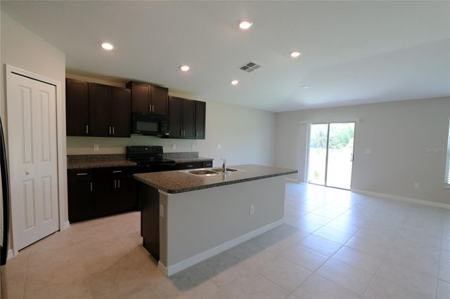 7154 SAMUEL IVY DRIVE, Tampa, FL 33619