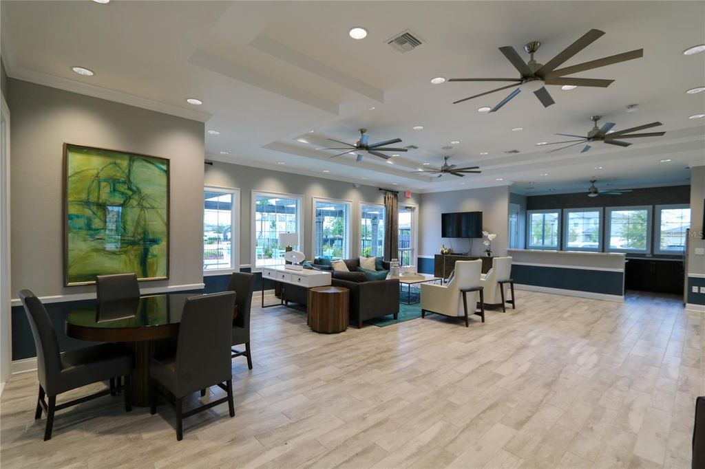 Image 24 of property listing at 7154 SAMUEL IVY DRIVE, Tampa, FL 33619