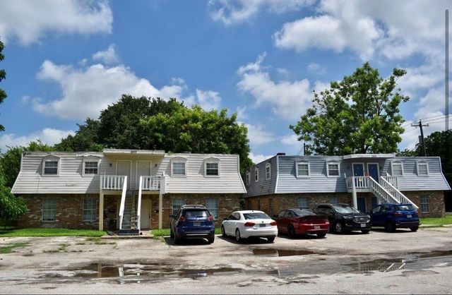1500 Oleander Drive, La Marque, TX 77568