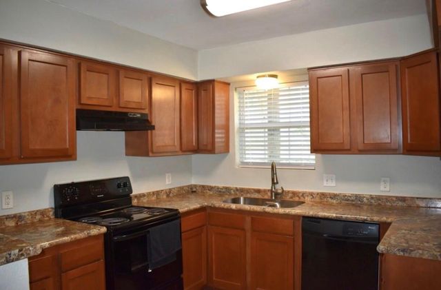 1500 Oleander Drive, La Marque, TX 77568