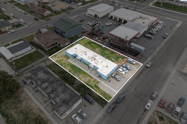 1713 N 10th Ave, Pasco, WA 99301