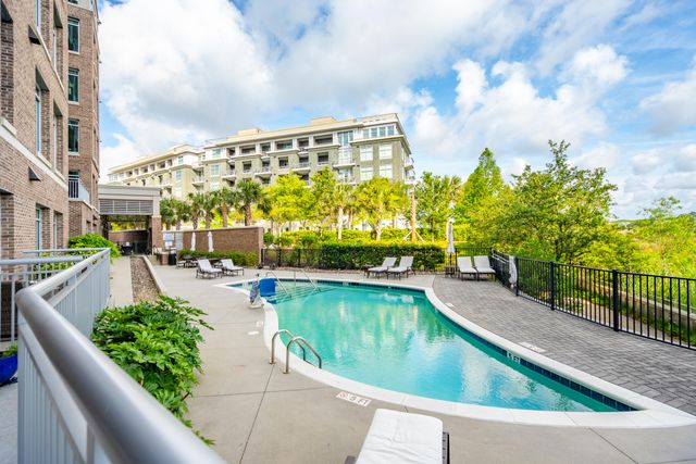 155 Wingo Way 413, Mount Pleasant, SC 29464