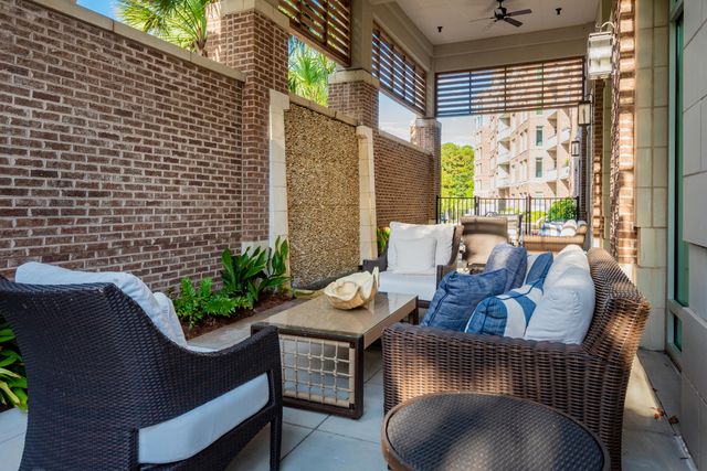 155 Wingo Way 413, Mount Pleasant, SC 29464