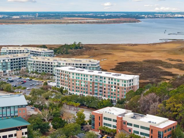 155 Wingo Way 413, Mount Pleasant, SC 29464