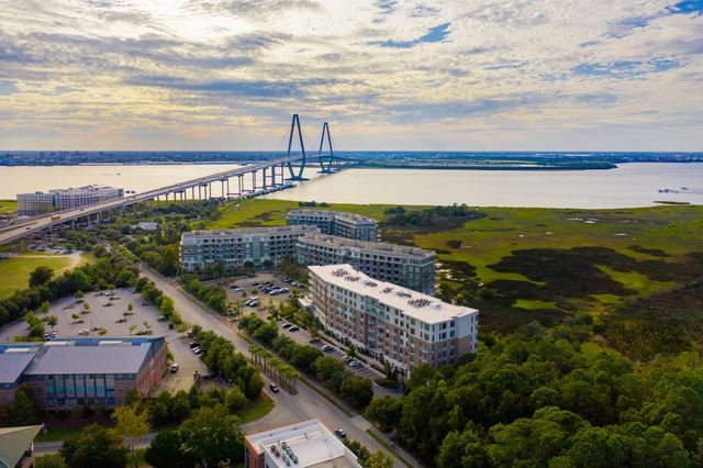 155 Wingo Way 413, Mount Pleasant, SC 29464