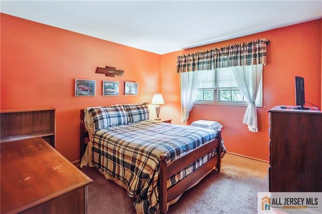 8 Stafford Drive, Piscataway, NJ 08854
