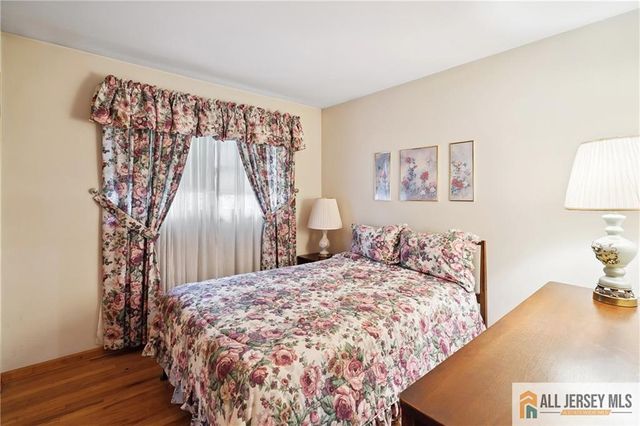 8 Stafford Drive, Piscataway, NJ 08854