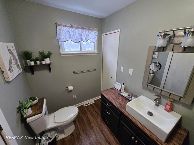 3837 S Pine Road, Billings Twp, MI 48612