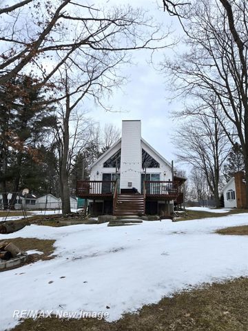3837 S Pine Road, Billings Twp, MI 48612