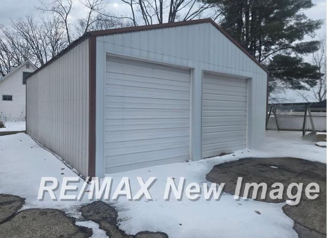3837 S Pine Road, Billings Twp, MI 48612