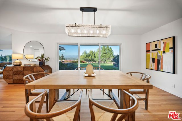 11107 Mountcastle Drive, Studio City (los Angeles), CA 91604