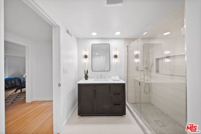 11107 Mountcastle Drive, Studio City (los Angeles), CA 91604