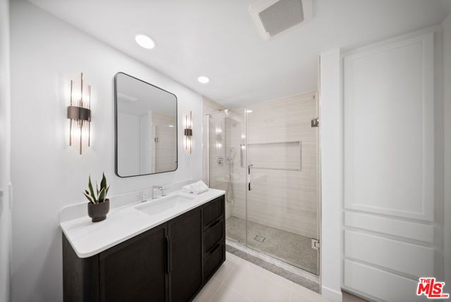 11107 Mountcastle Drive, Studio City (los Angeles), CA 91604